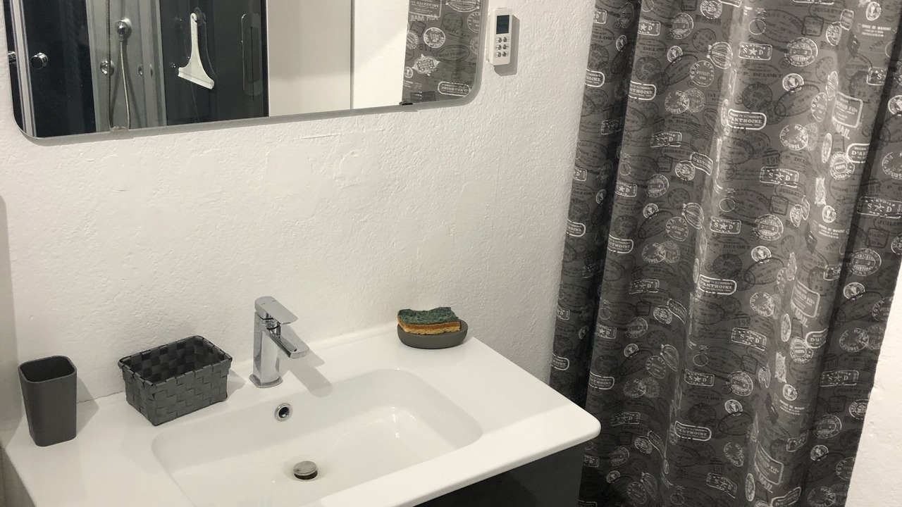 Photo of Bathroom in Aups