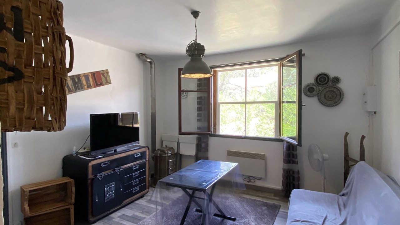 Photo of Livingroom in Aups