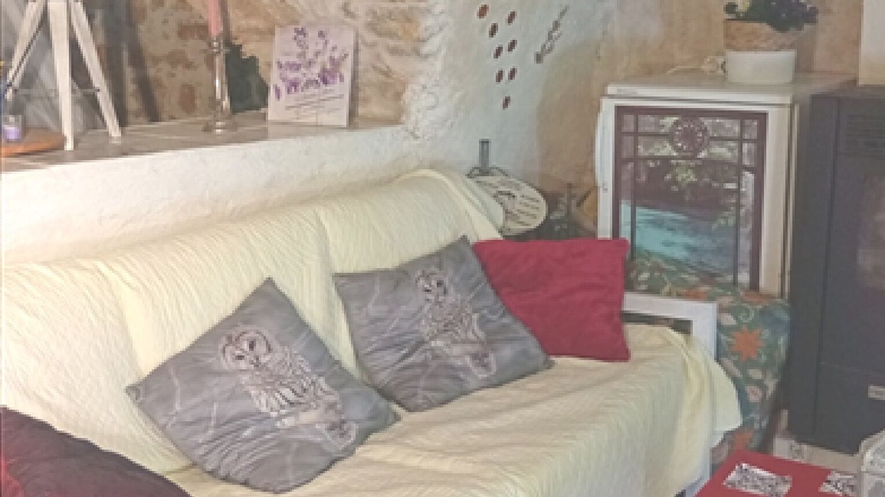 Photo of Livingroom in Jouques