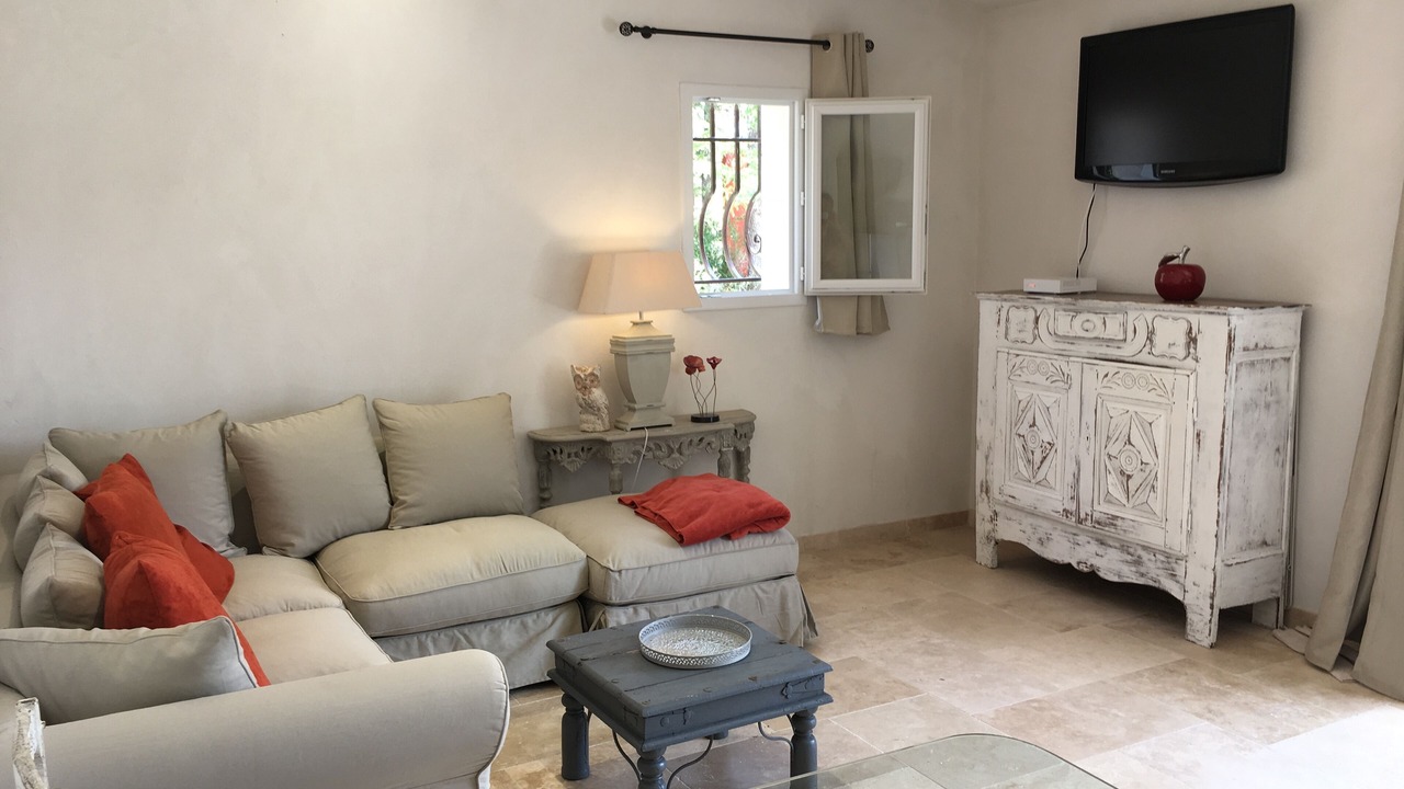 Photo of Livingroom in Roussillon