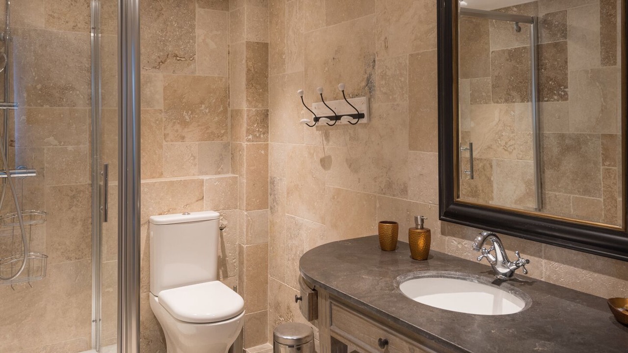 Photo of Bathroom in Sernhac