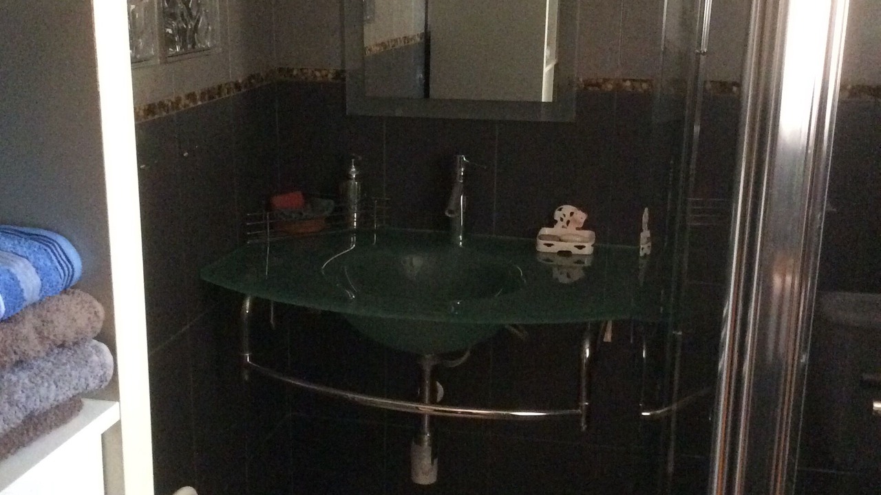 Photo of Bathroom in Saint-Mitre-les-Remparts