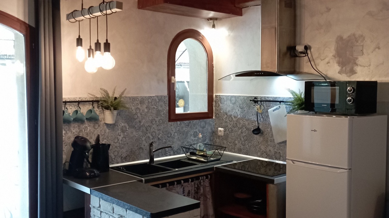 Photo of Kitchen in Velleron