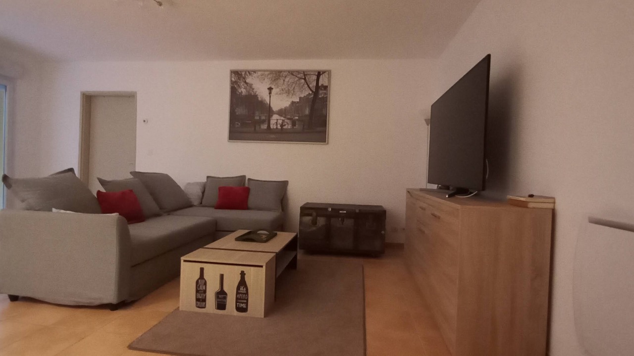 Photo of Livingroom in La Roque-d'Antheron