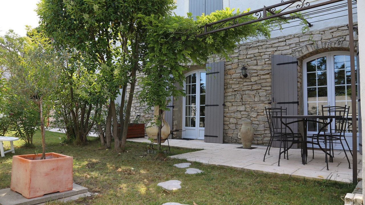 Photo of Outdoor in Noves