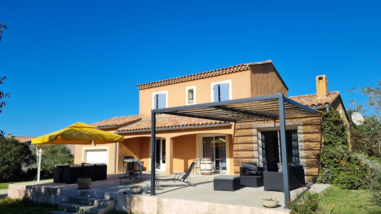 Photo of Patio Balcony in Malaucene