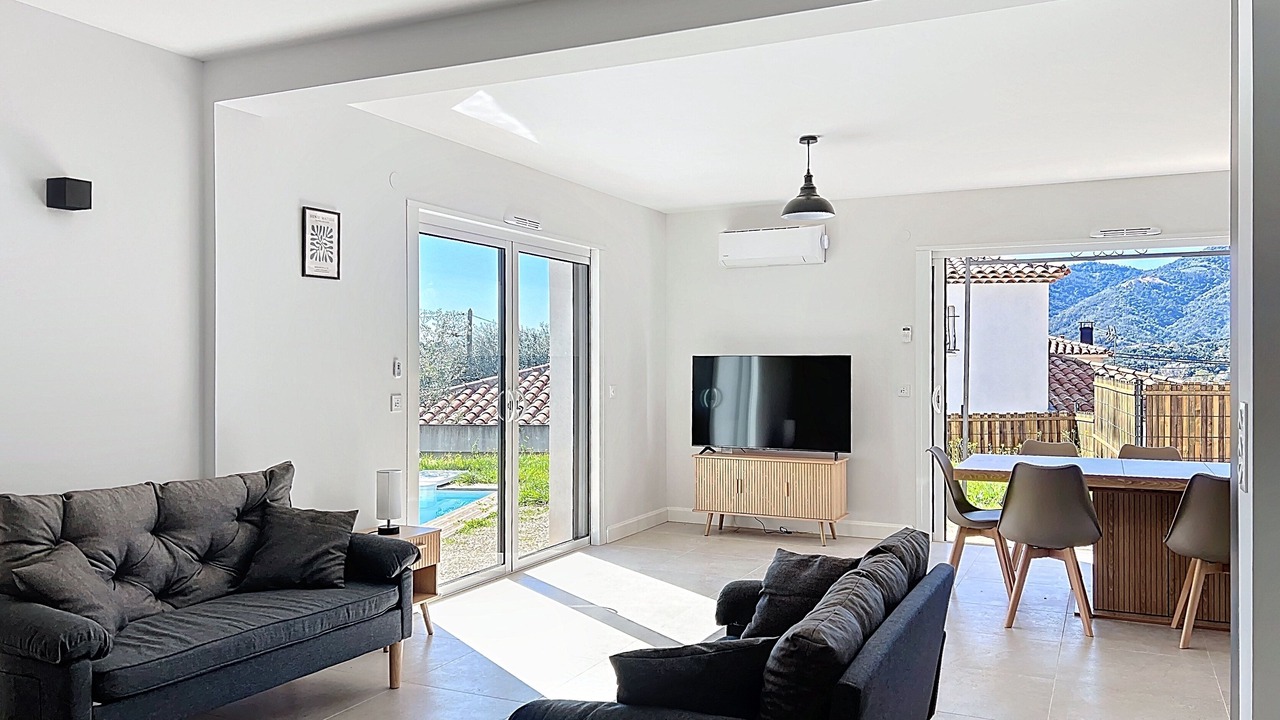 Photo of Livingroom in Pegomas