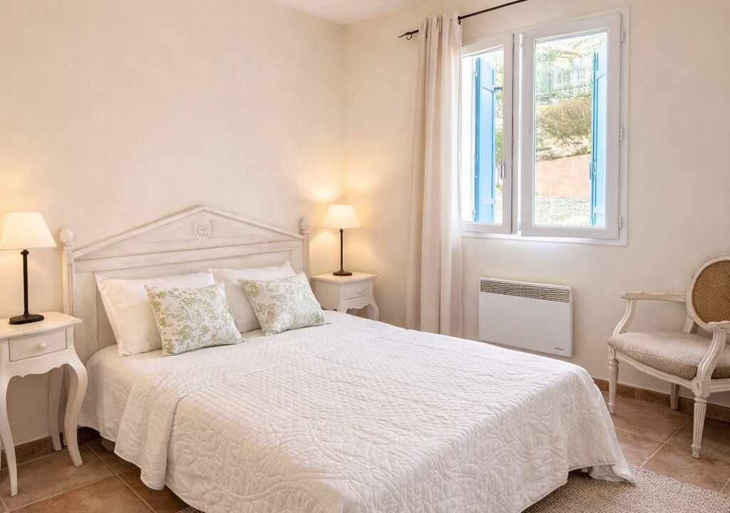 Photo of Bedroom in Saint-Trinit
