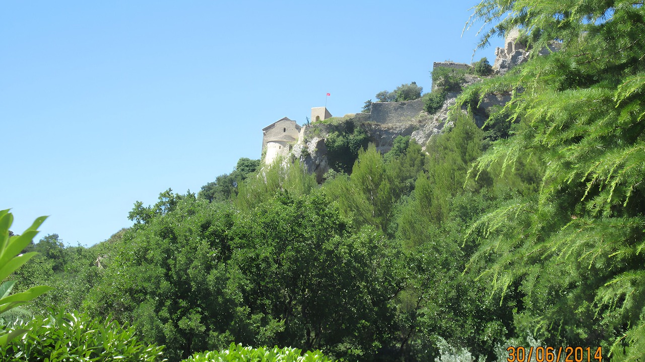 Photo of Others in Entrechaux