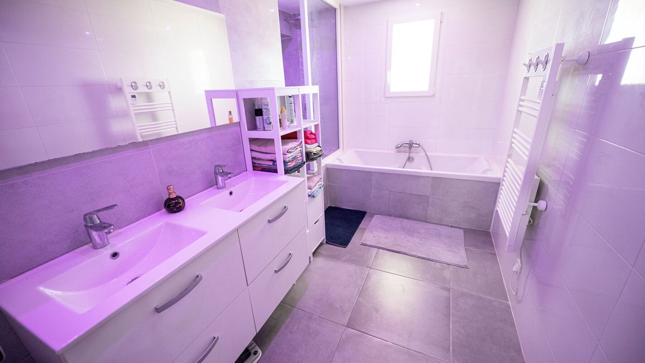 Photo of Bathroom in 14th Arrondissement