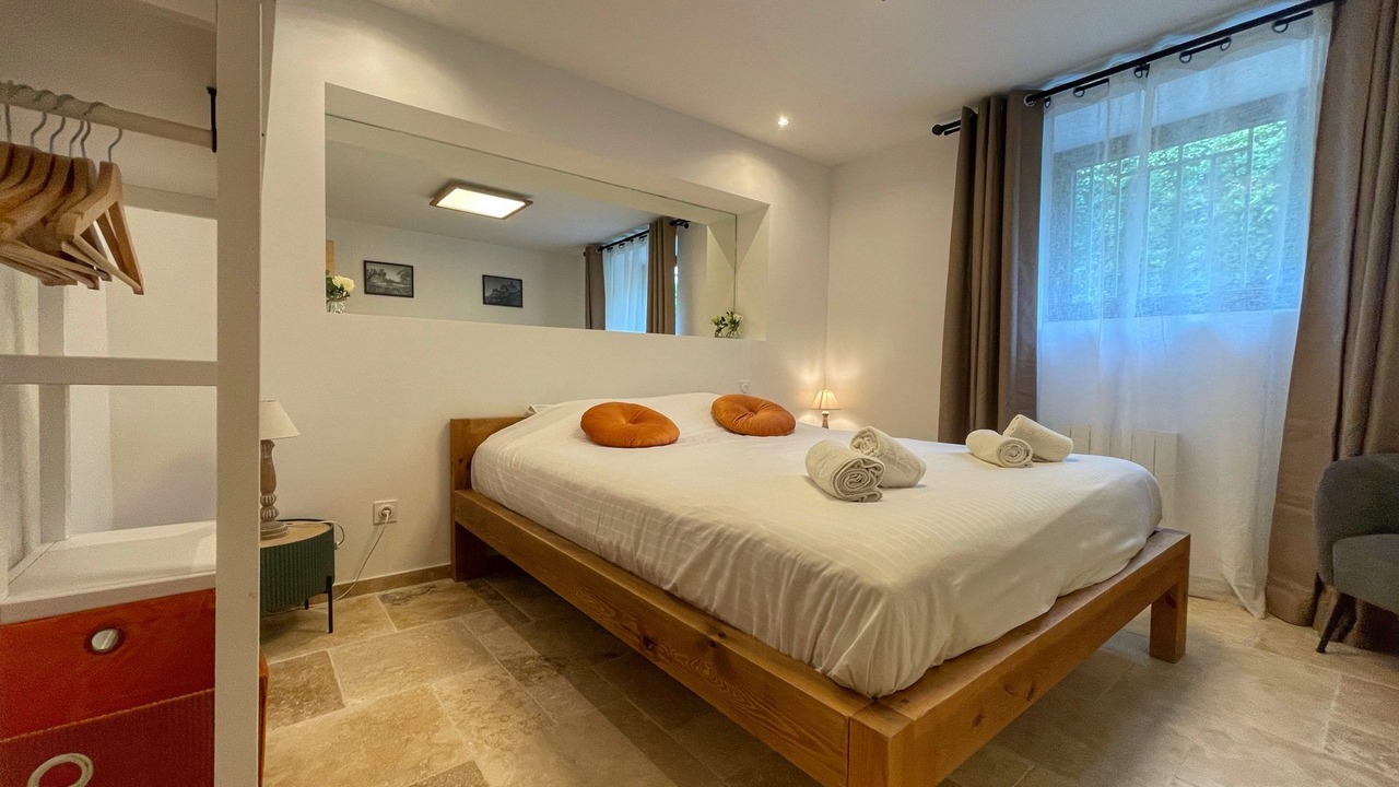 Photo of Bedroom in Vaison-la-Romaine