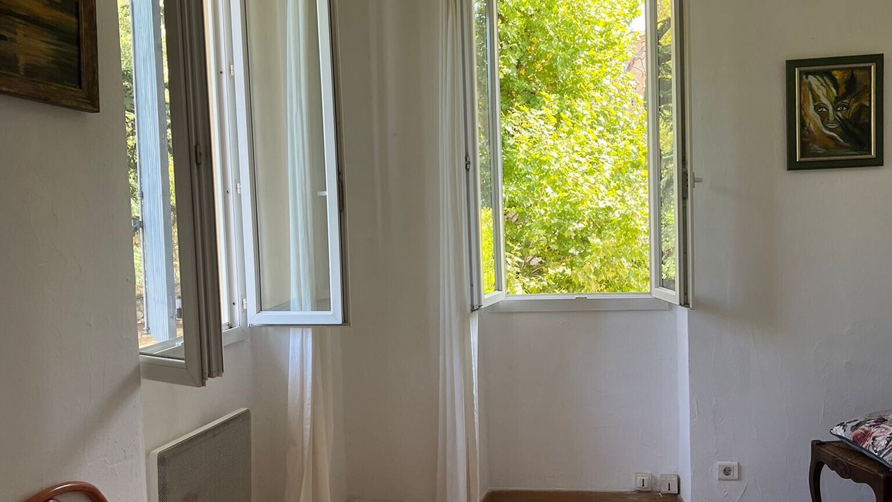 Photo of Bedroom in La Roque-d'Antheron