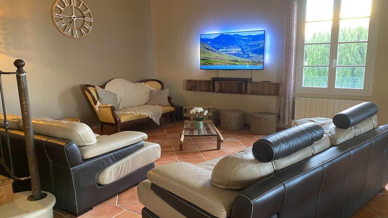 Photo of Livingroom in Violes