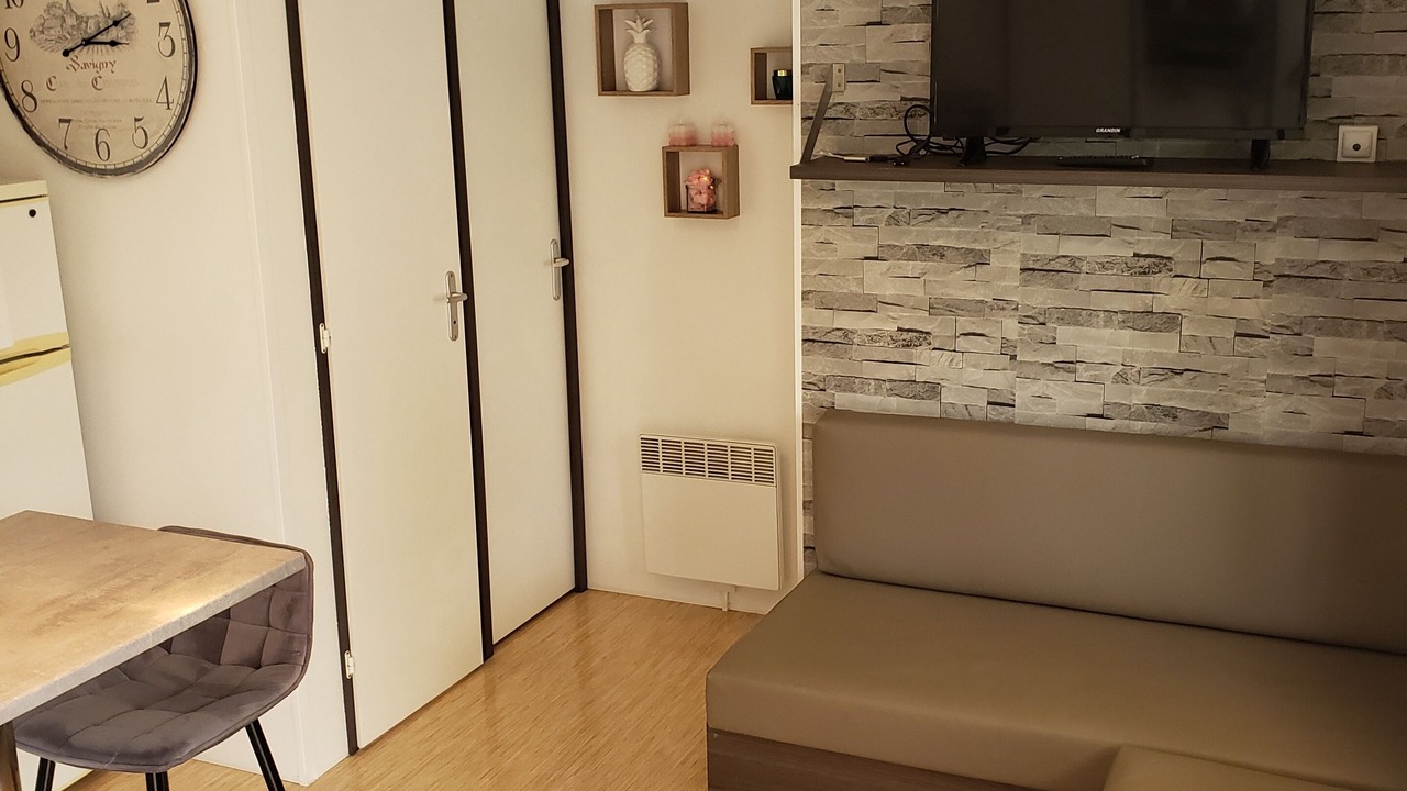 Photo of Livingroom in La Roque-d'Antheron
