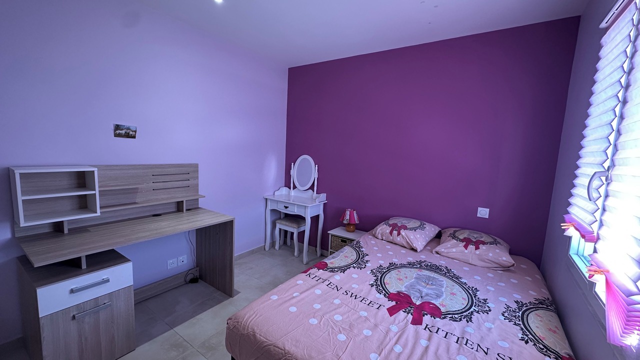Photo of Bedroom in Redessan