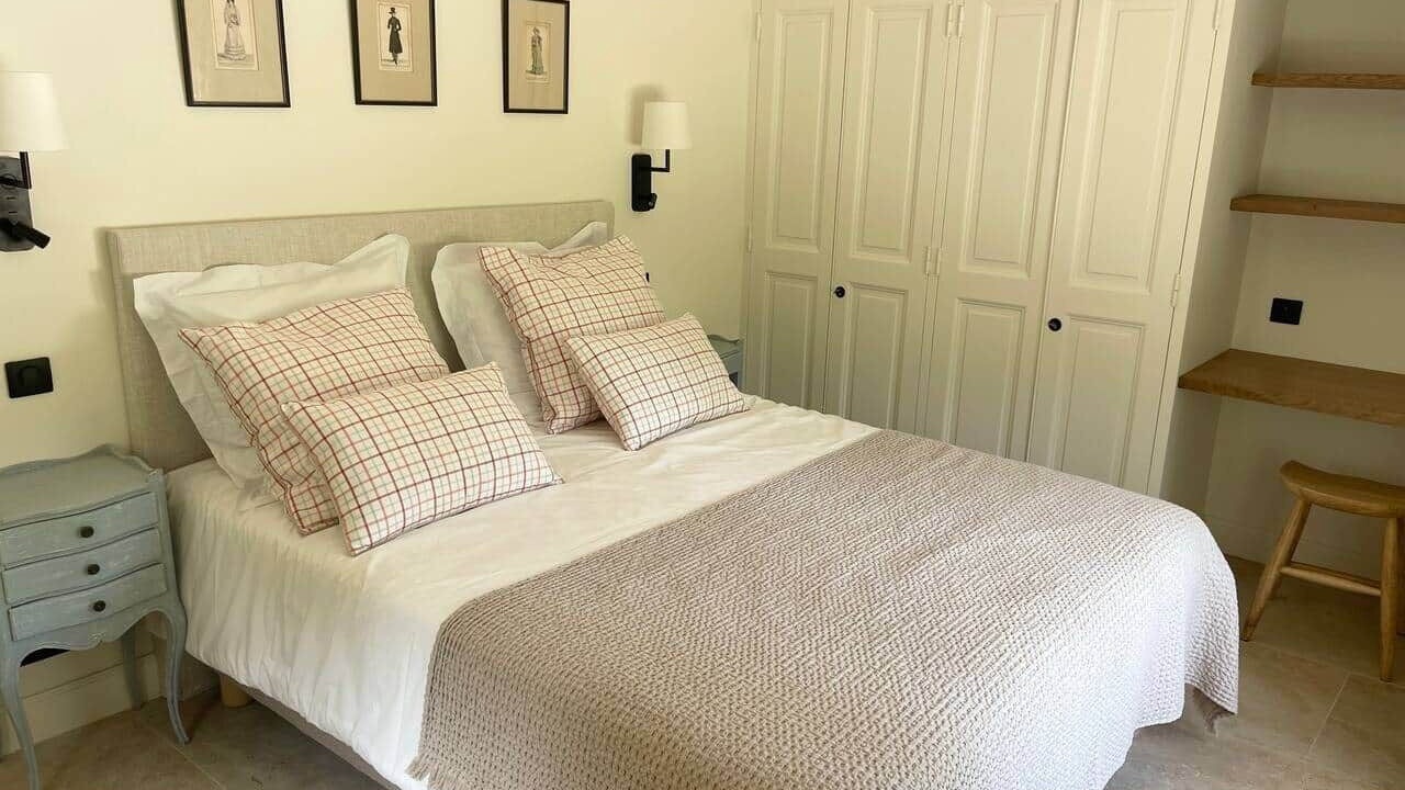 Photo of Bedroom in Saint-Etienne-du-Gres