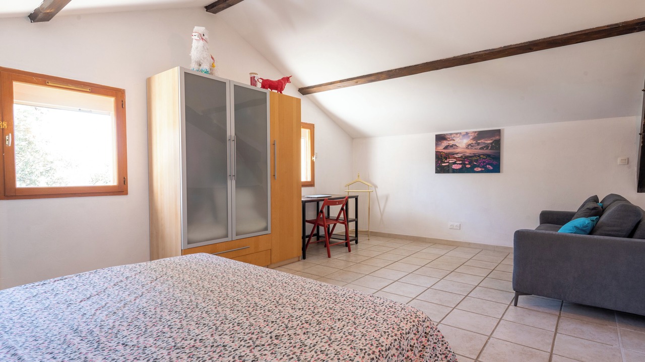 Photo of Bedroom in Ledenon