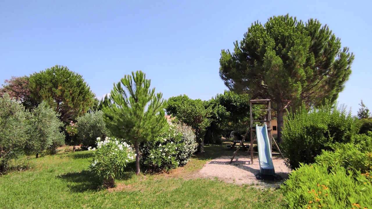 Photo of Outdoor in Entrechaux