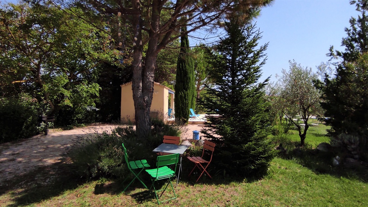 Photo of Outdoor in Entrechaux