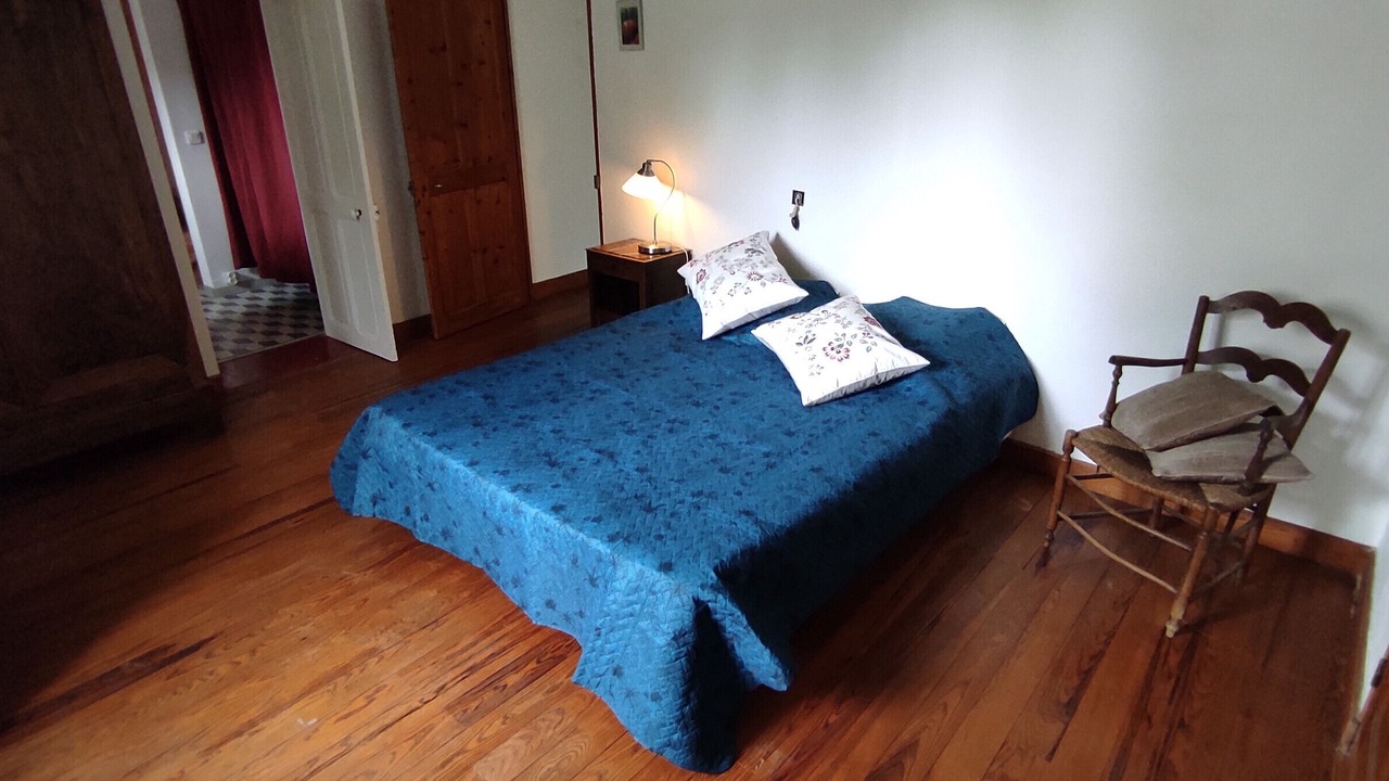 Photo of Bedroom in Entrechaux