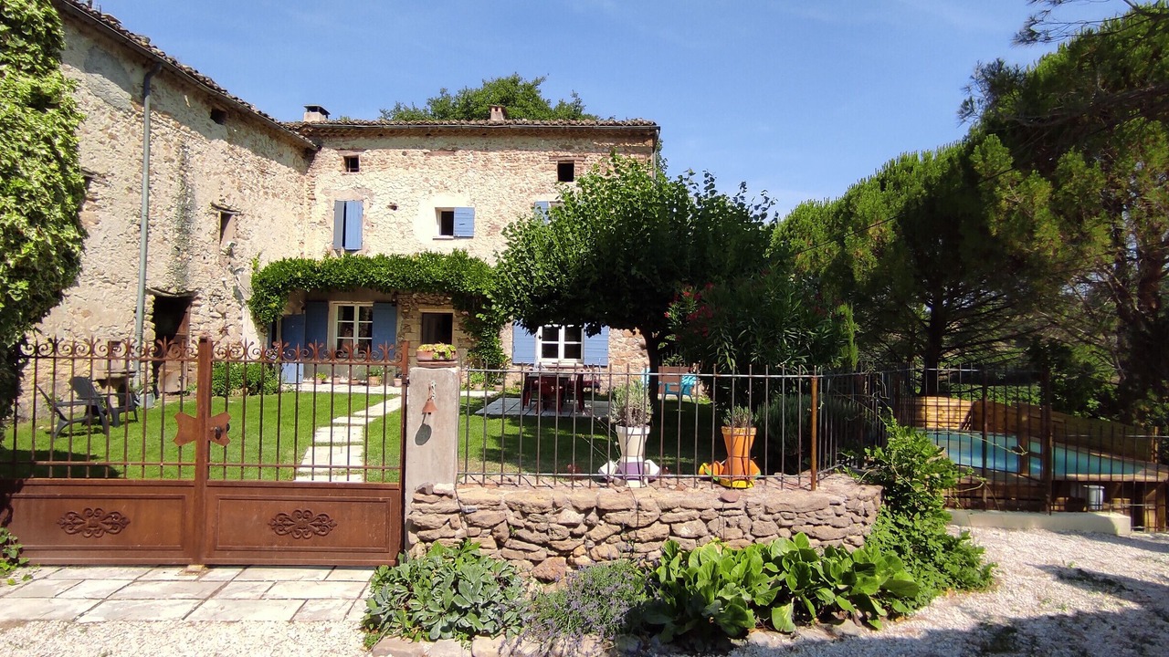 Photo of Outdoor in Entrechaux
