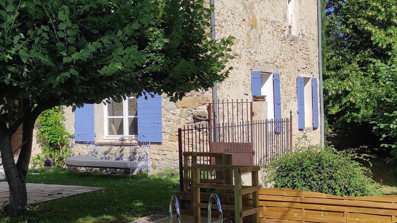 Photo of Outdoor in Entrechaux