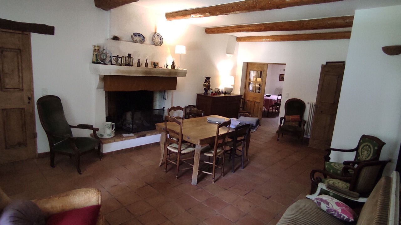 Photo of Livingroom in Entrechaux