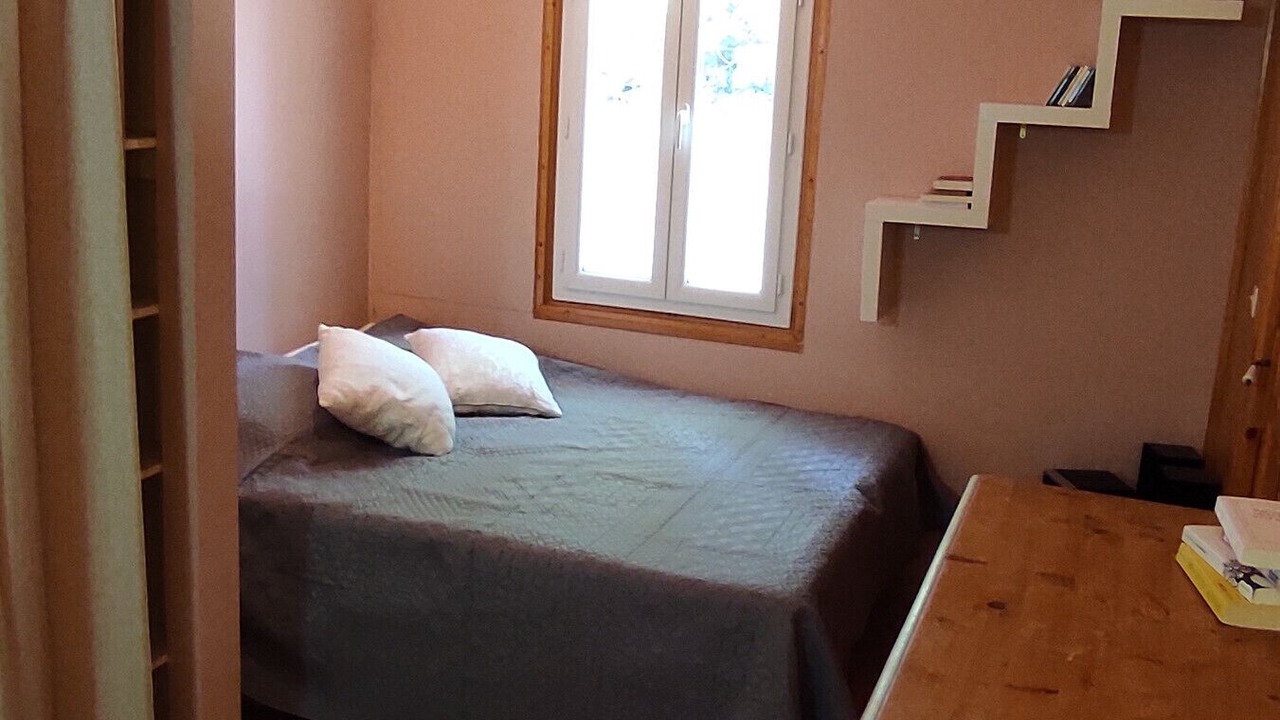 Photo of Bedroom in Entrechaux