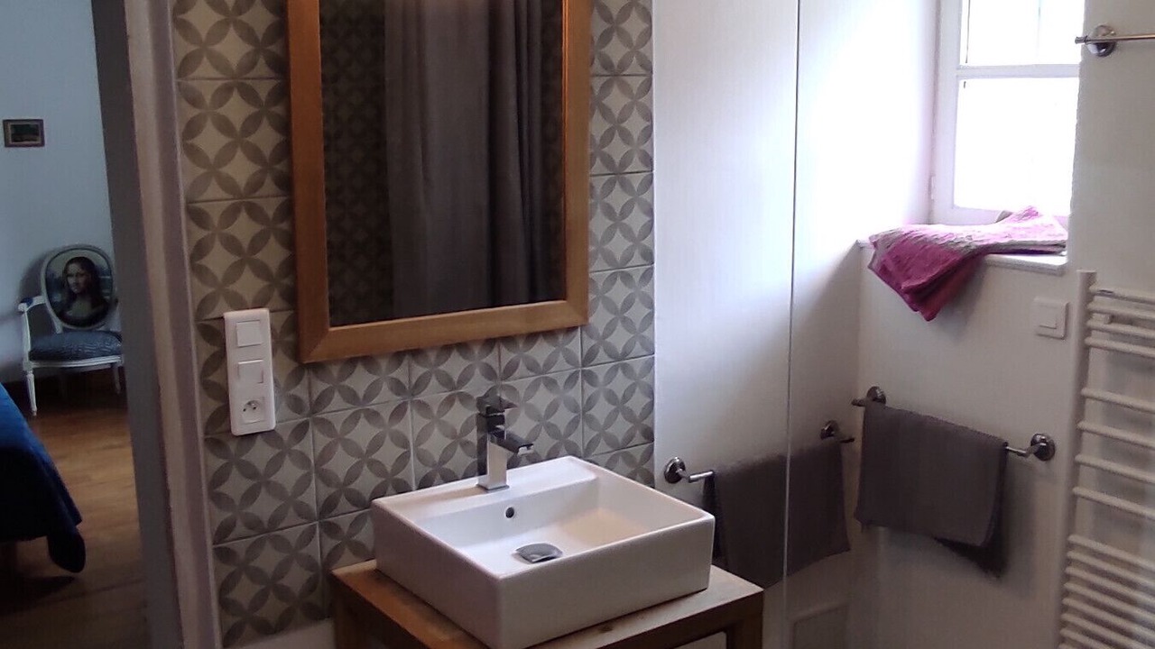 Photo of Bathroom in Entrechaux