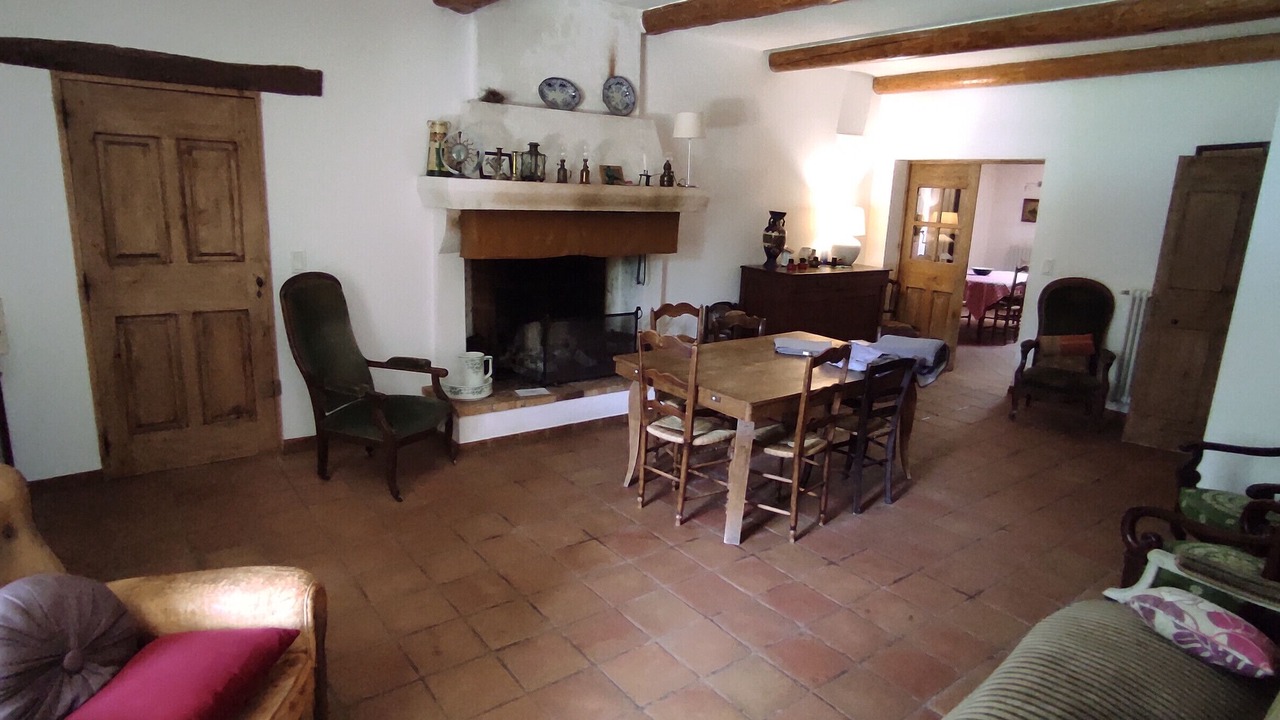 Photo of Livingroom in Entrechaux