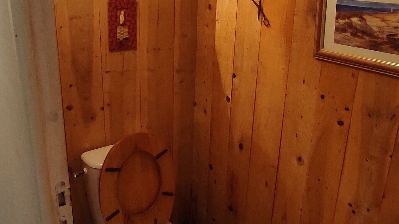 Photo of Bathroom in Entrechaux
