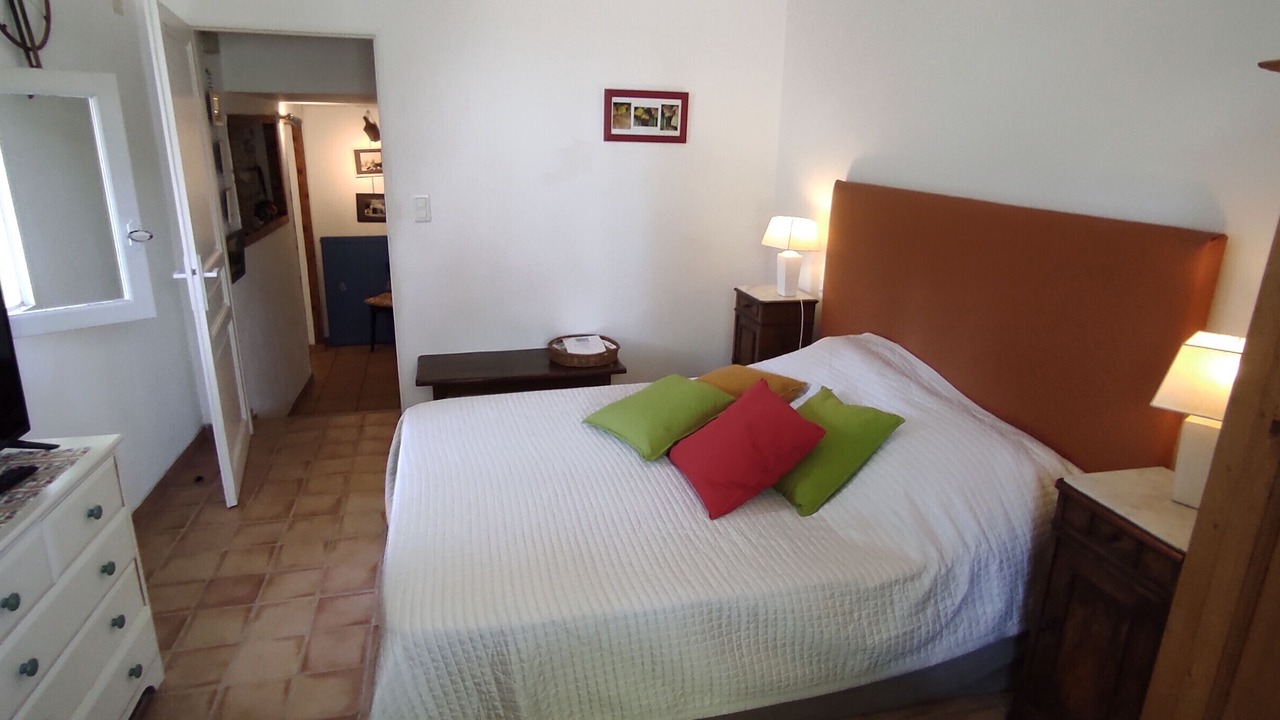 Photo of Bedroom in Entrechaux