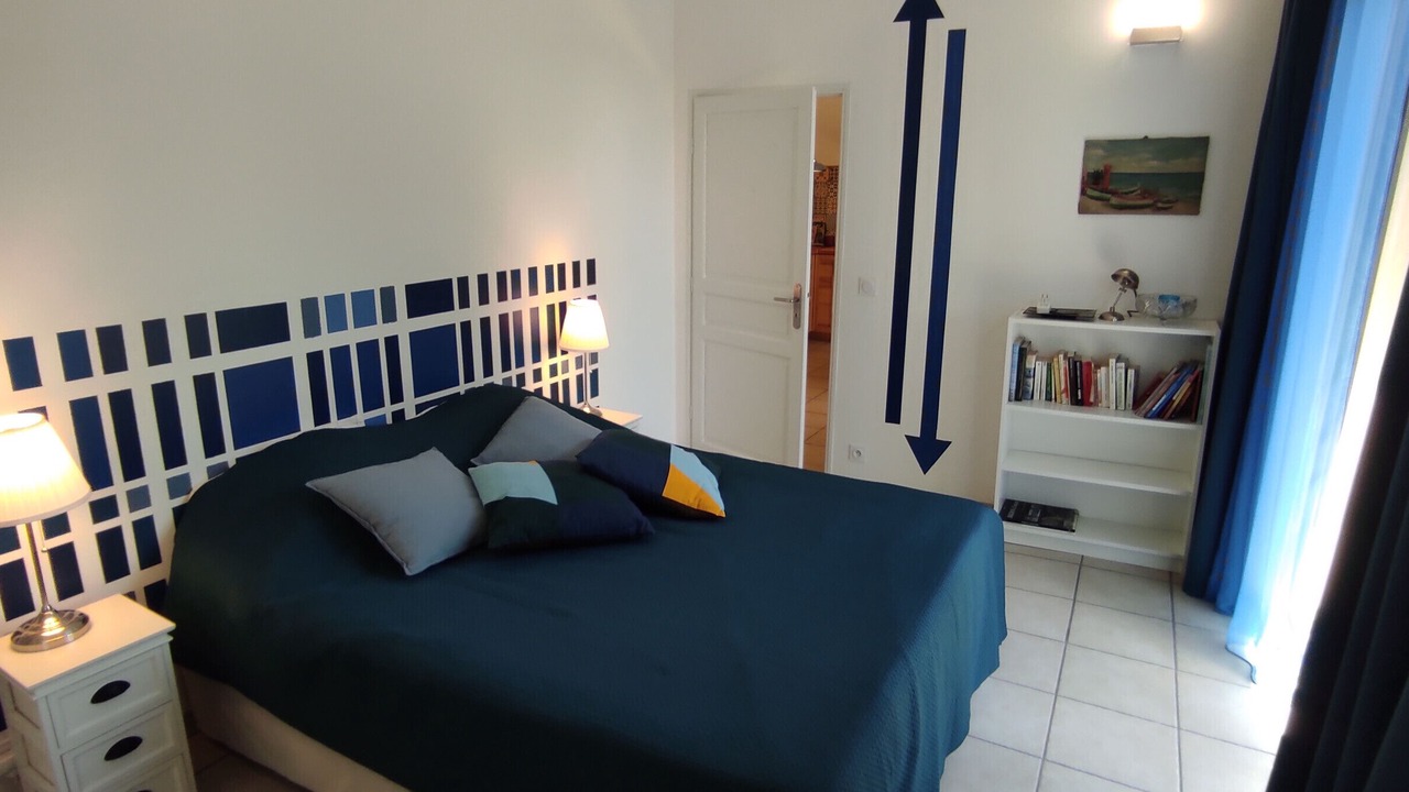 Photo of Bedroom in Entrechaux