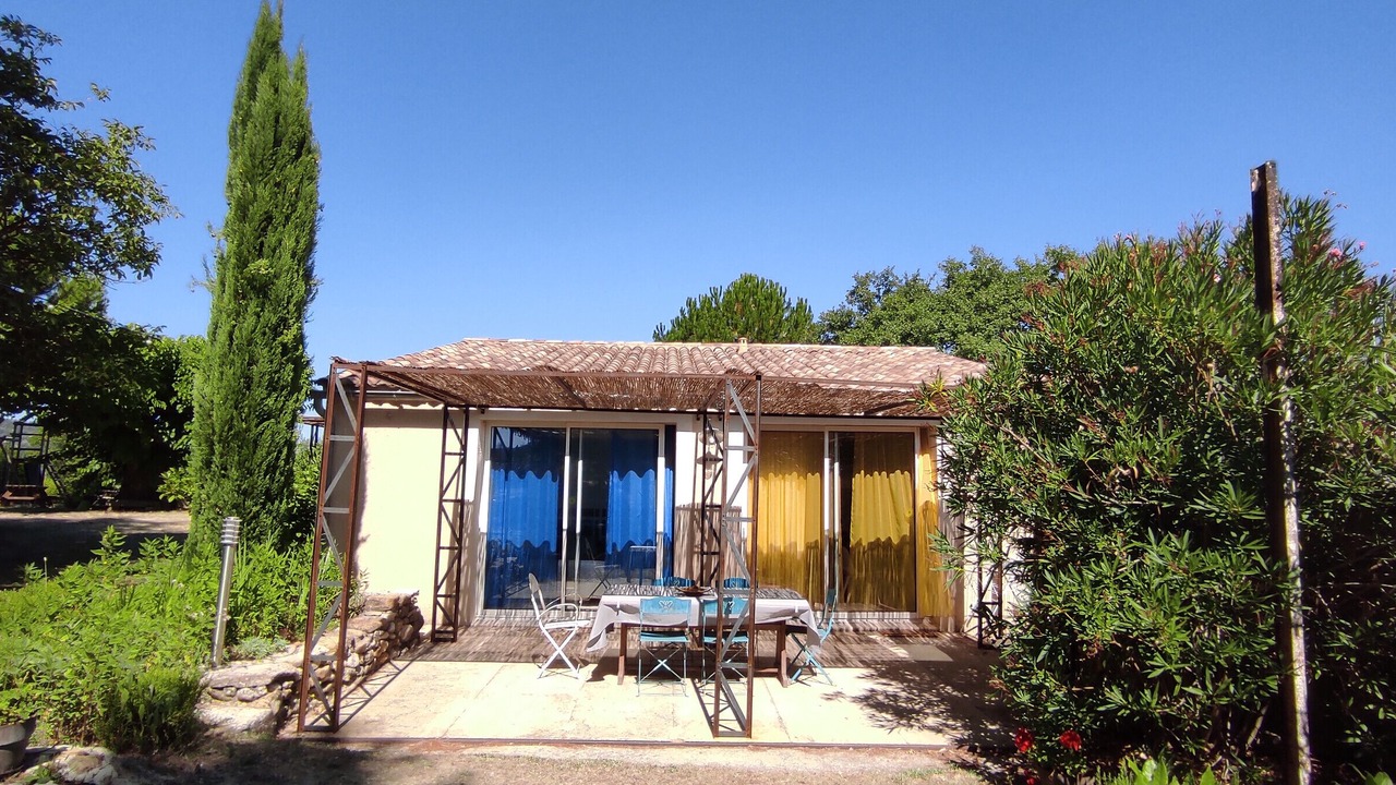 Photo of Outdoor in Entrechaux