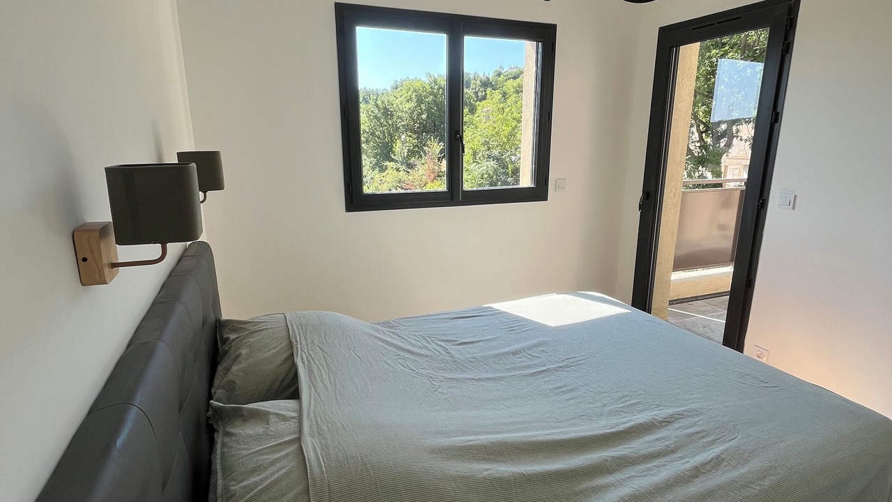 Photo of Bedroom in Pierrevert