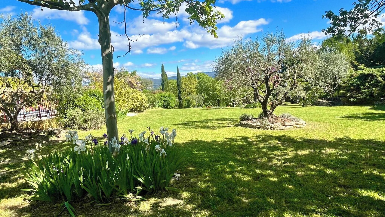 Photo of Outdoor in Gargas