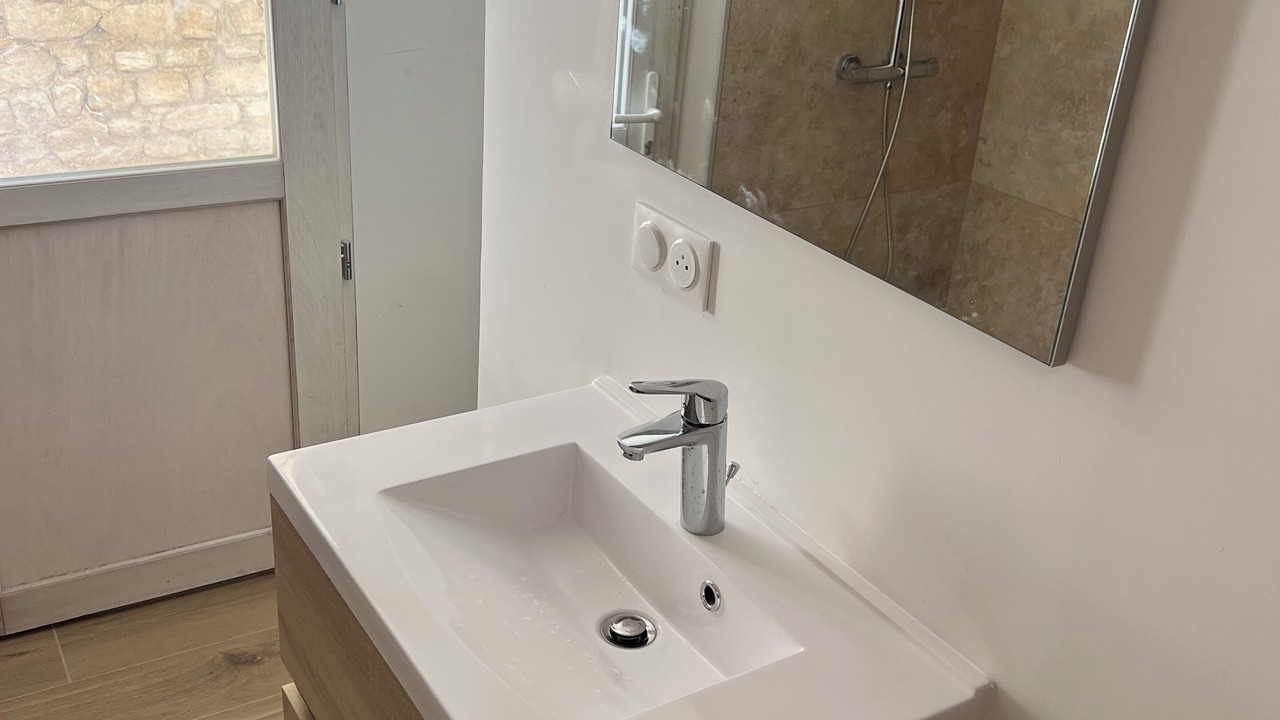 Photo of Bathroom in Saint-Martin-de-Castillon