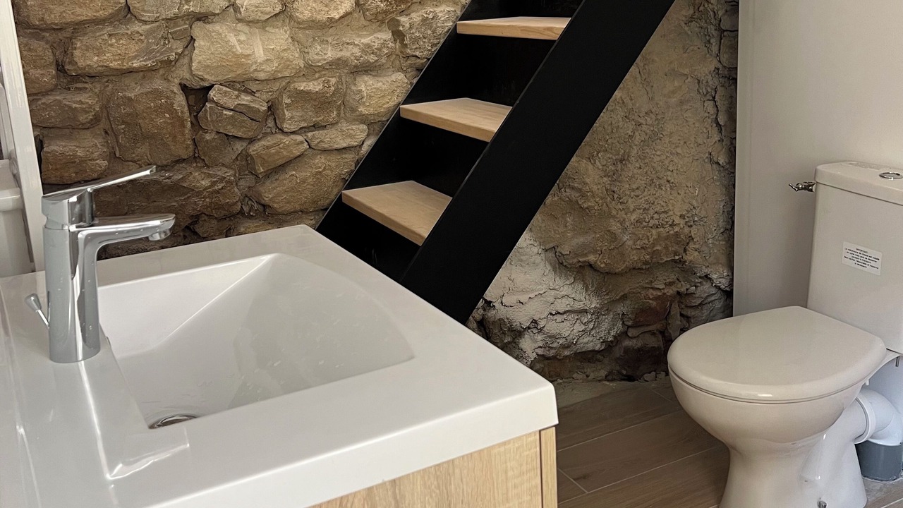 Photo of Bathroom in Saint-Martin-de-Castillon