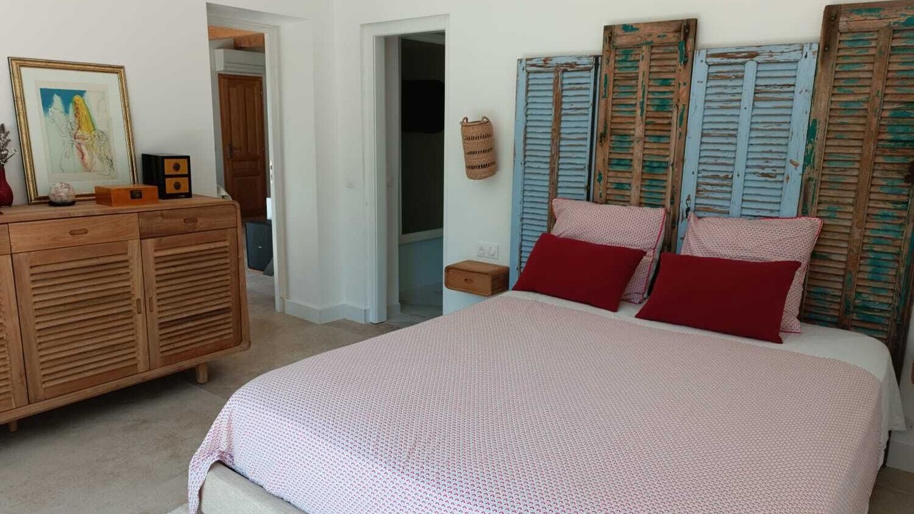 Photo of Bedroom in Velleron