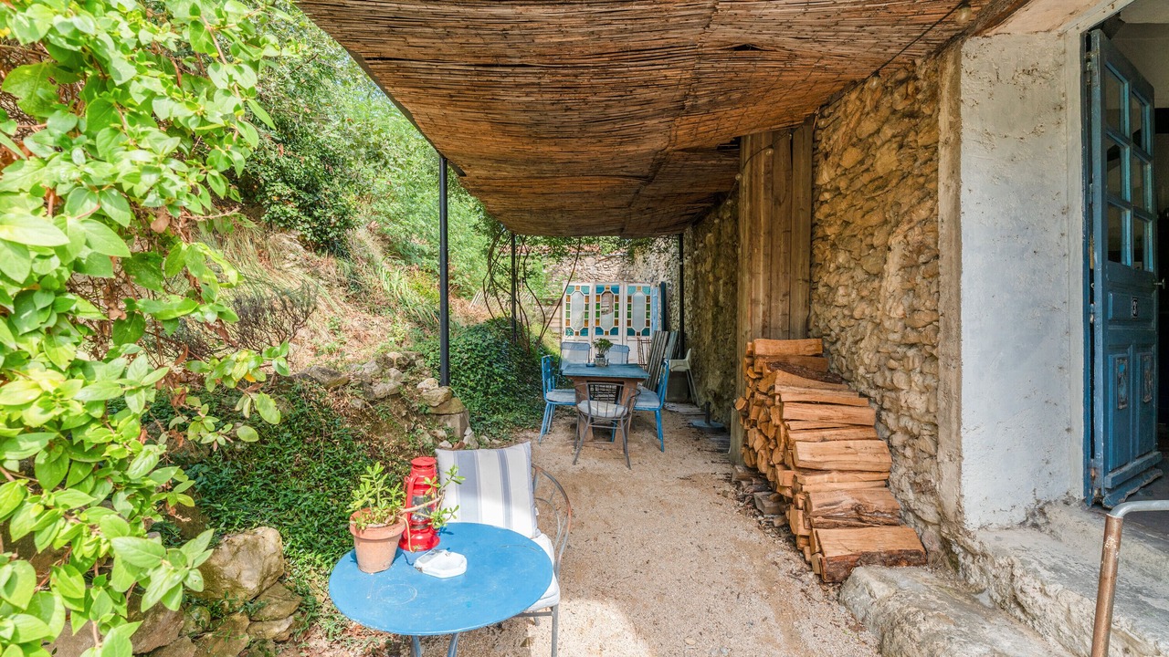 Photo of Outdoor in Crestet