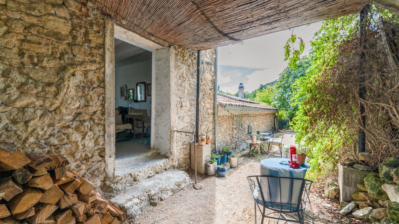 Photo of Outdoor in Crestet