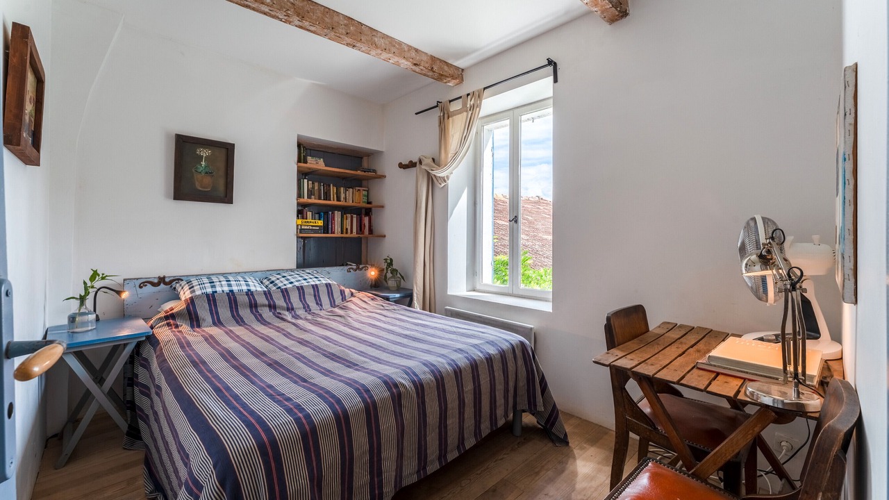 Photo of Bedroom in Crestet