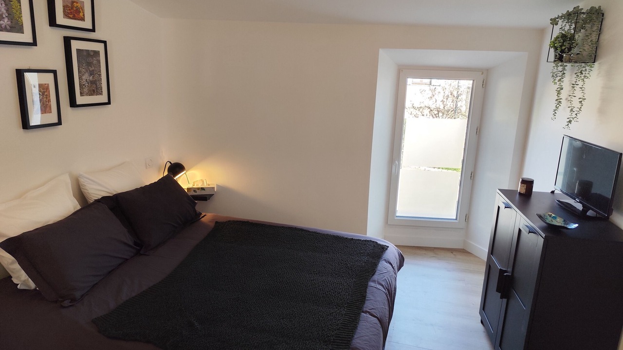 Photo of Bedroom in Saint-Saturnin-les-Avignon