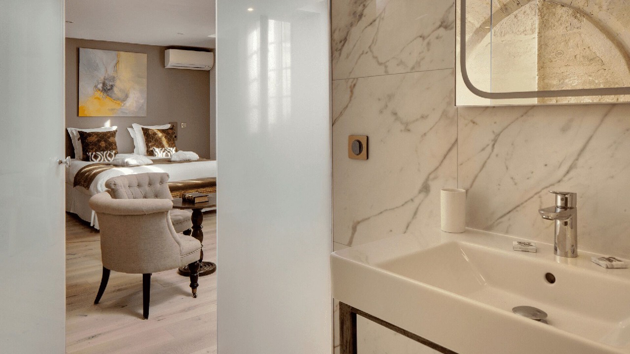 Photo of Bathroom in Avignon City Centre