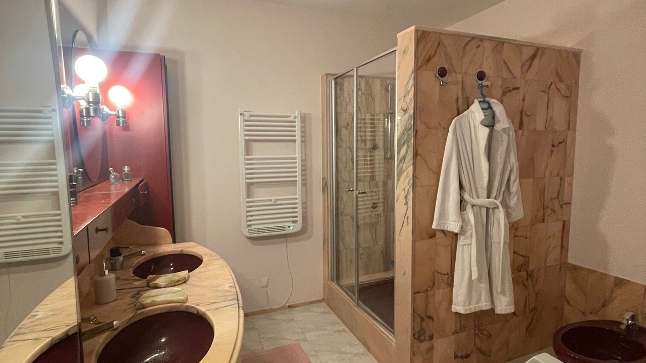 Photo of Bathroom in Gareoult