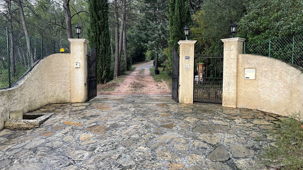 Photo of Outdoor in Gareoult