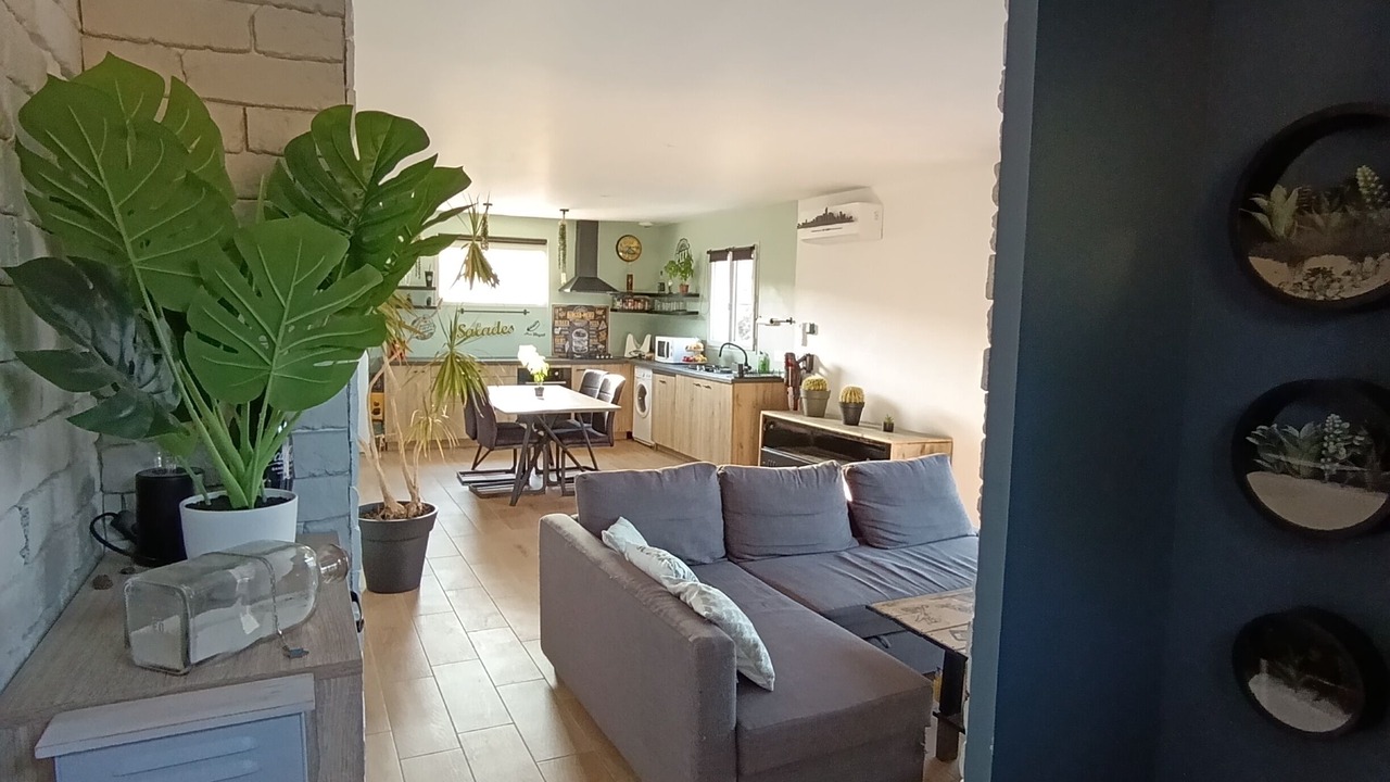 Photo of Livingroom in Lioux
