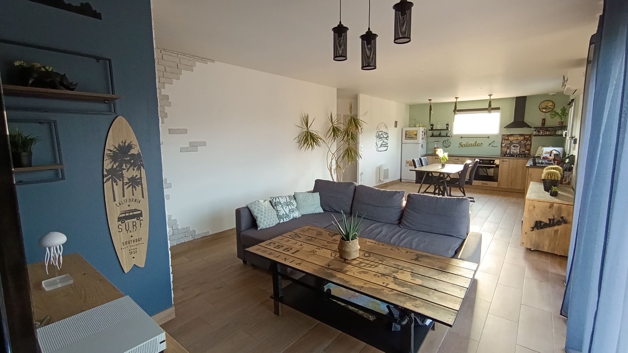 Photo of Livingroom in Lioux