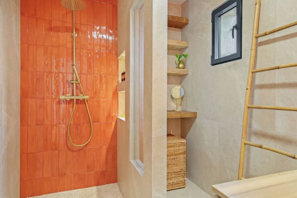 Photo of Bathroom in Regusse