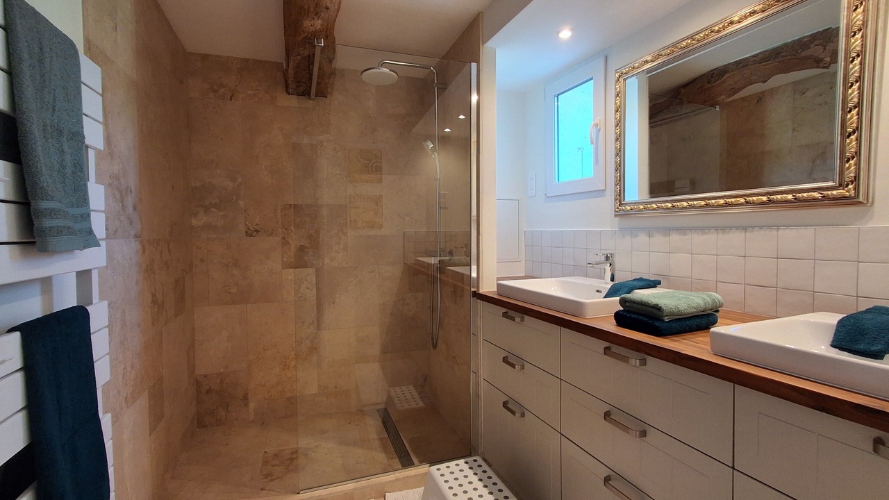 Photo of Bathroom in Ferrassieres